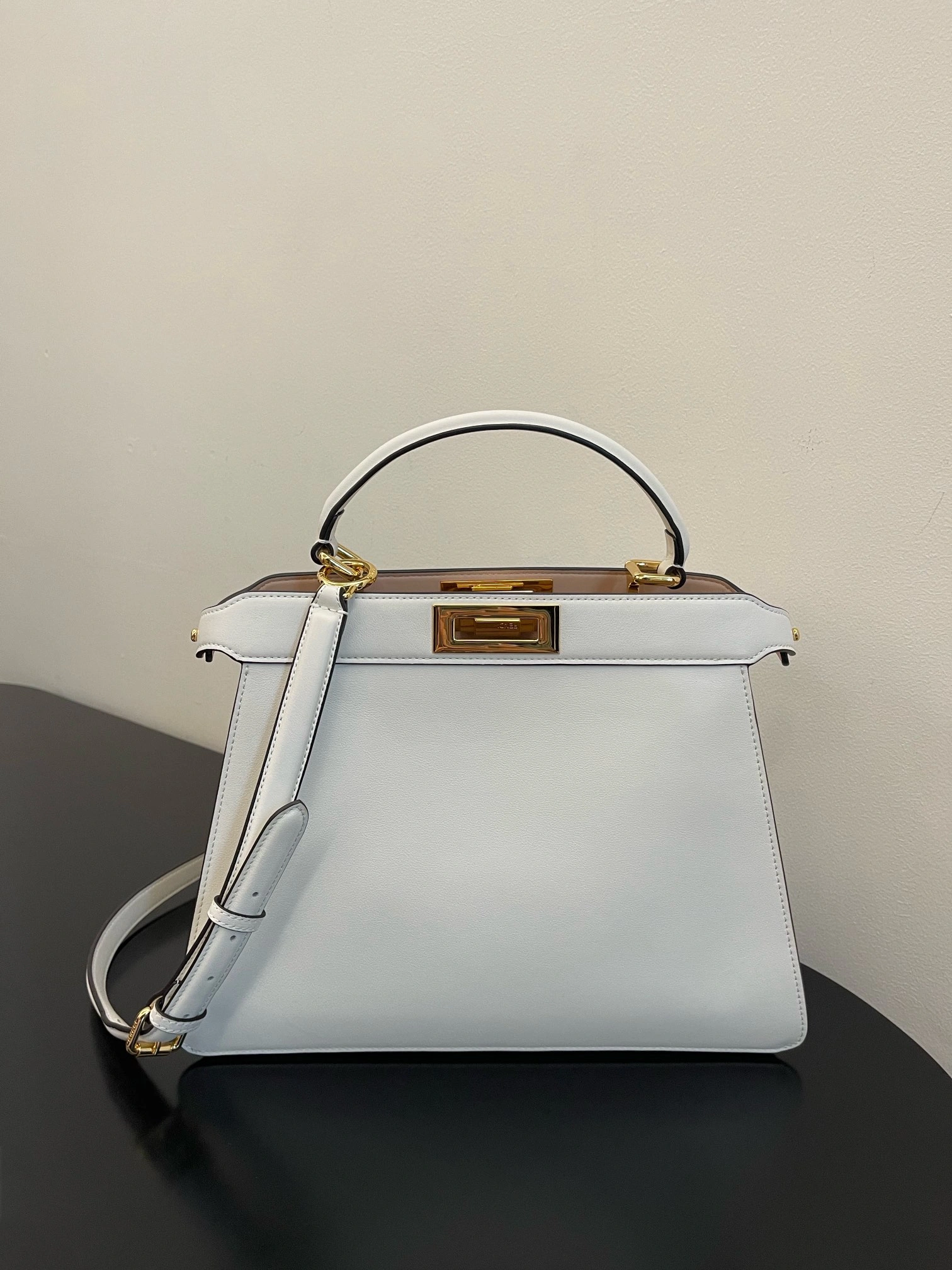 AllSeason Fendi Top Handle Bags 76642