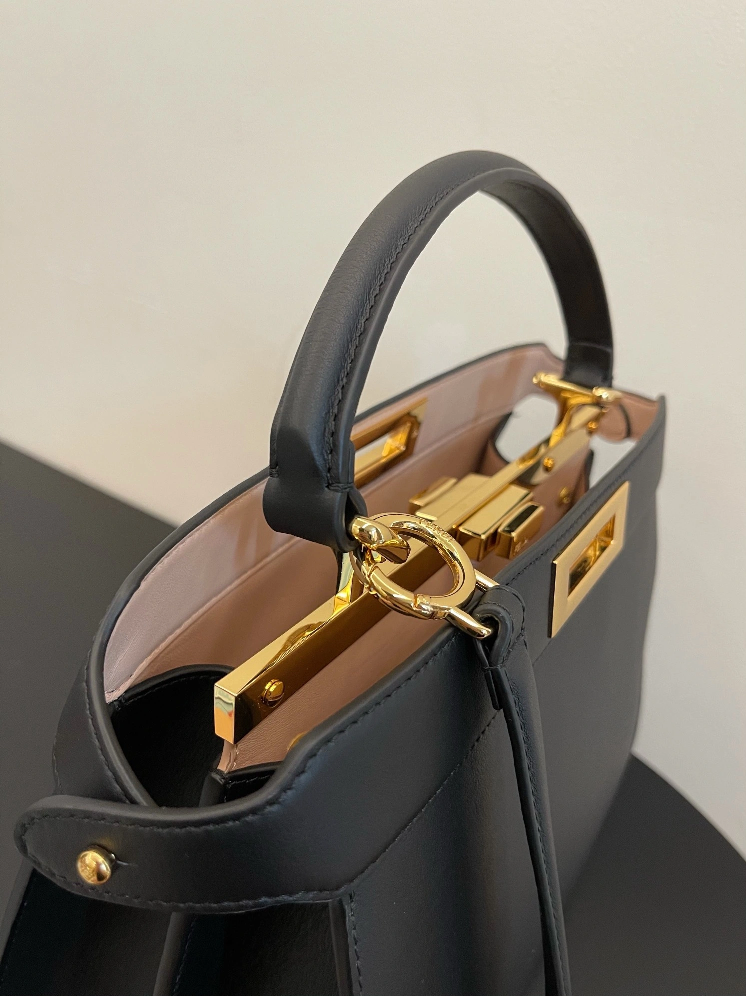 Fendi Top Handle Bags ModernLook 76640