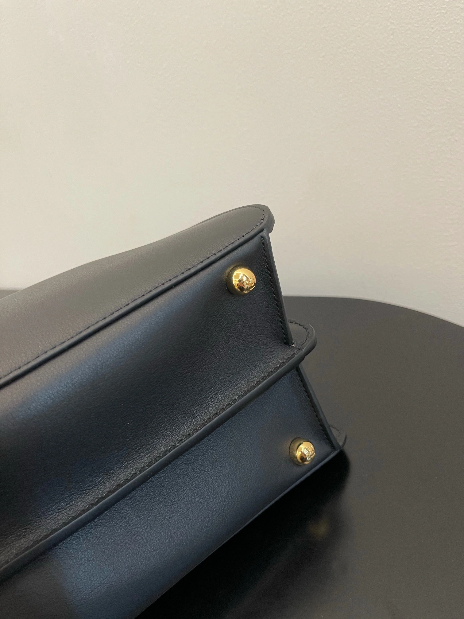 Fendi Top Handle Bags ModernLook 76640
