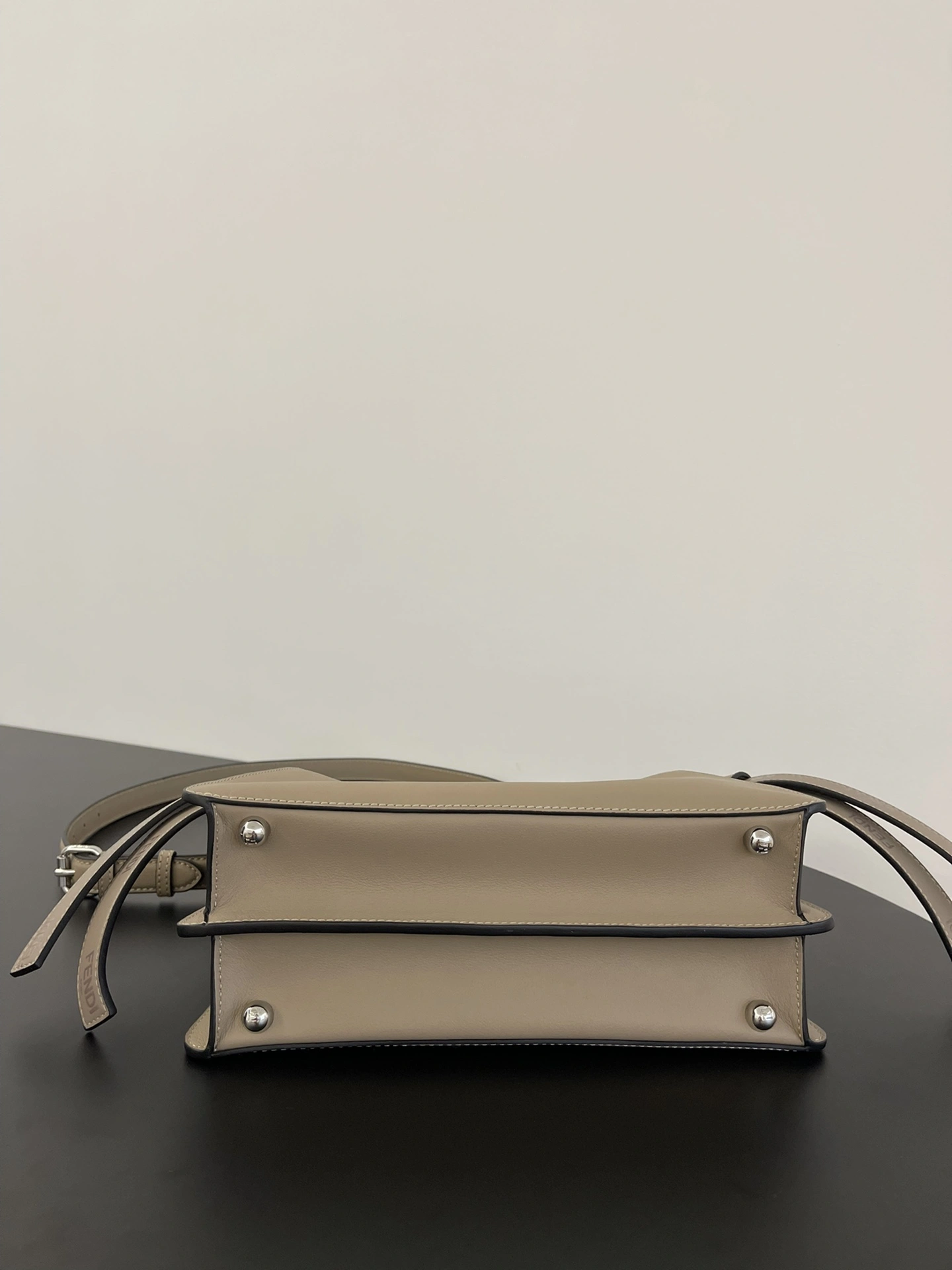 RelaxedFit Fendi Top Handle Bags 76638