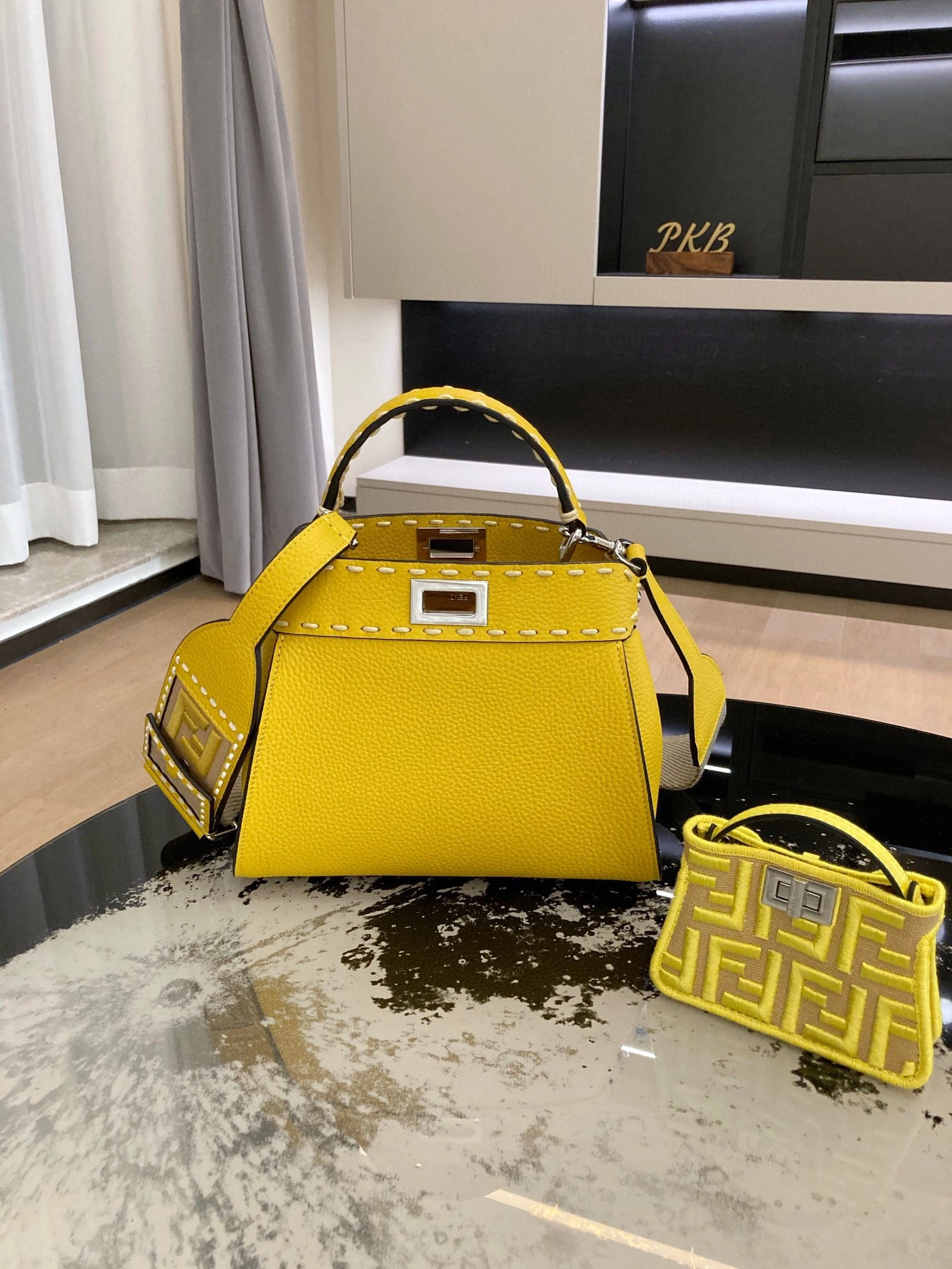 Fendi Top Handle Bags Functional 76633