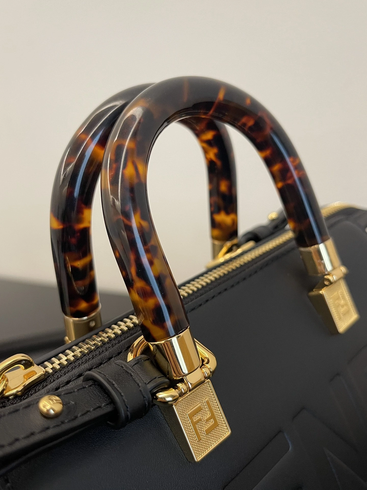 Tailored Fendi Top Handle Bags 76635
