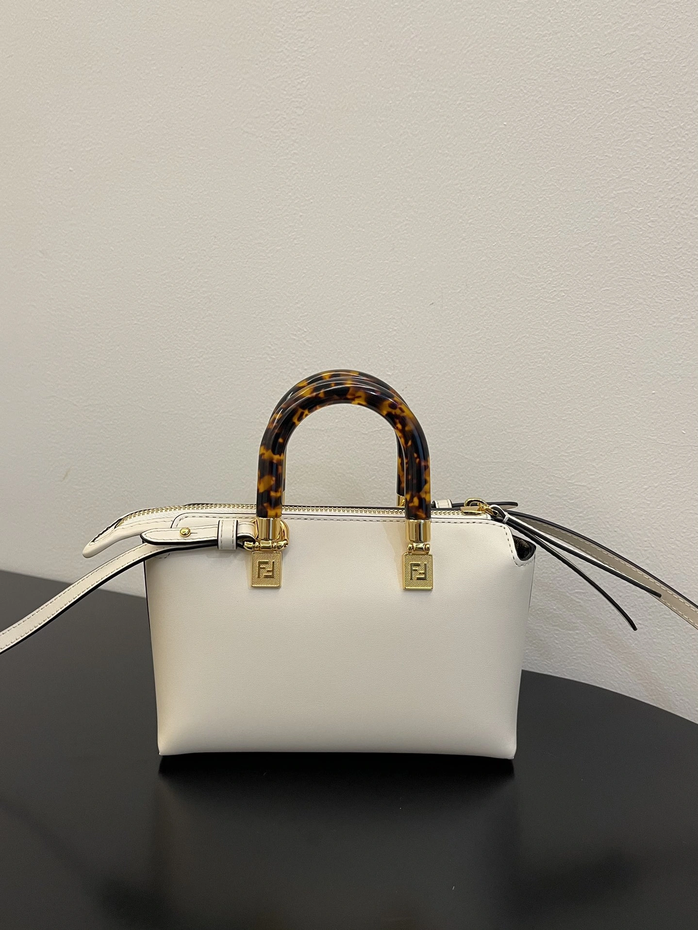 Classic Fendi Top Handle Bags 76630