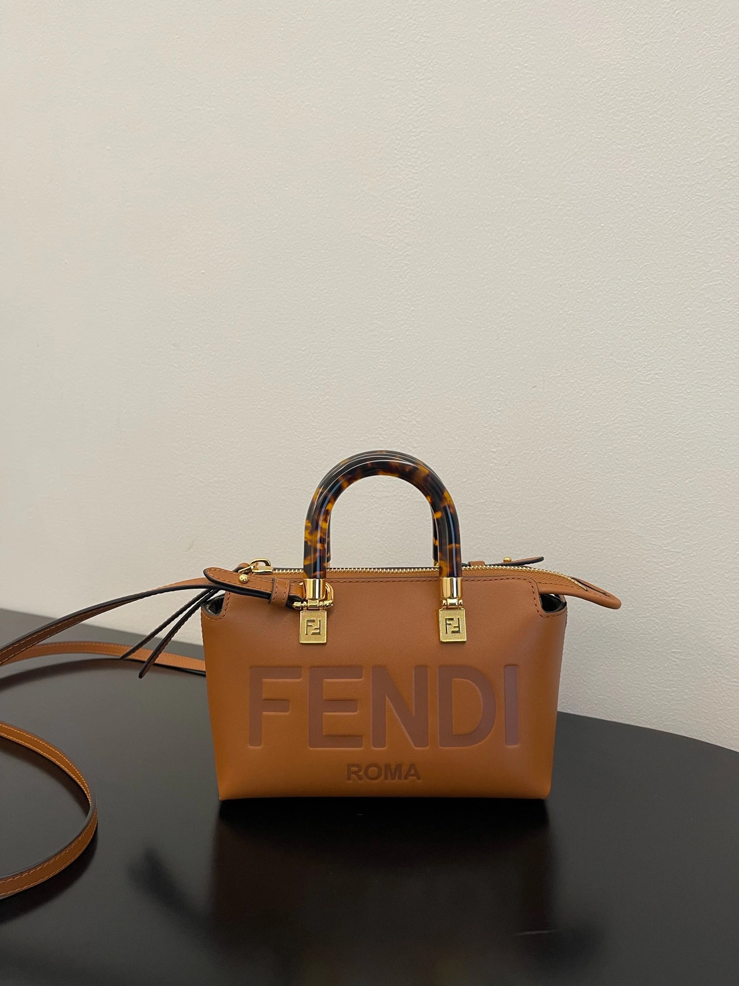 Tailored Fendi Top Handle Bags 76634