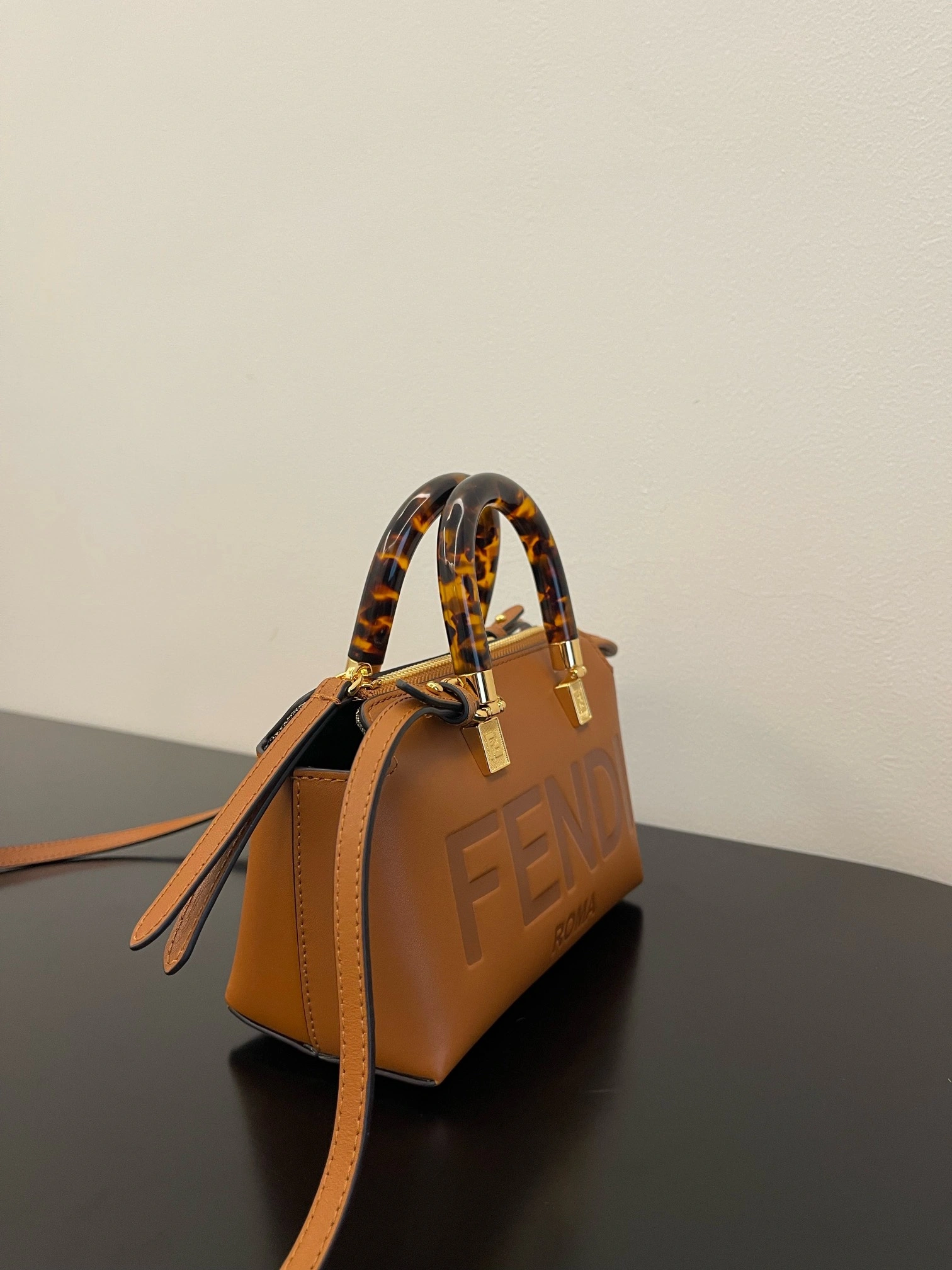 Tailored Fendi Top Handle Bags 76634