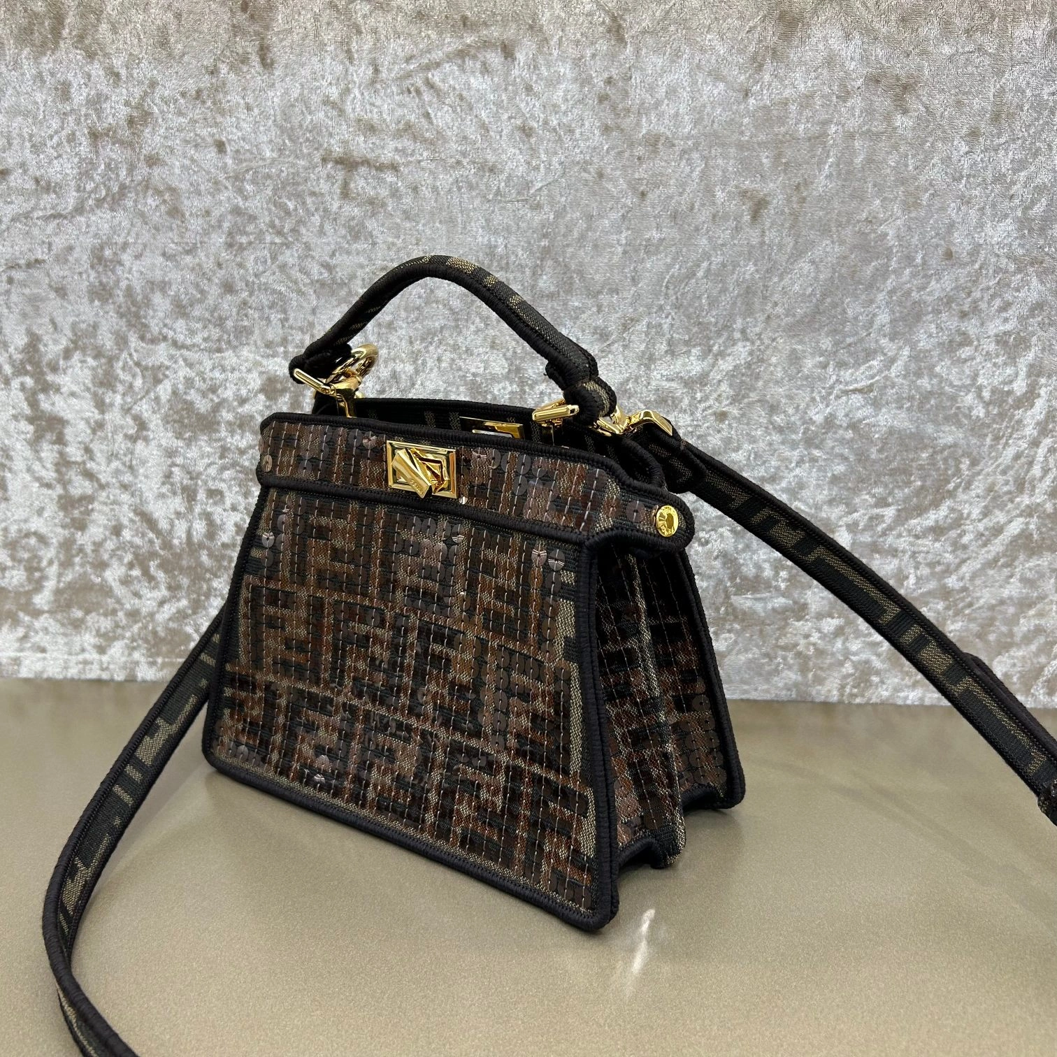 Timeless Fendi Top Handle Bags 76615