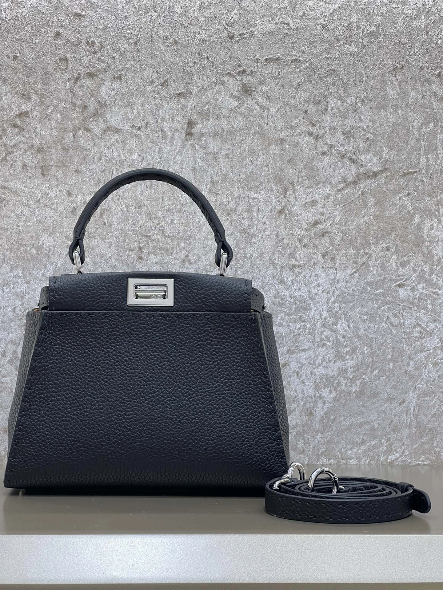 Fendi Top Handle Bags Practical 76632