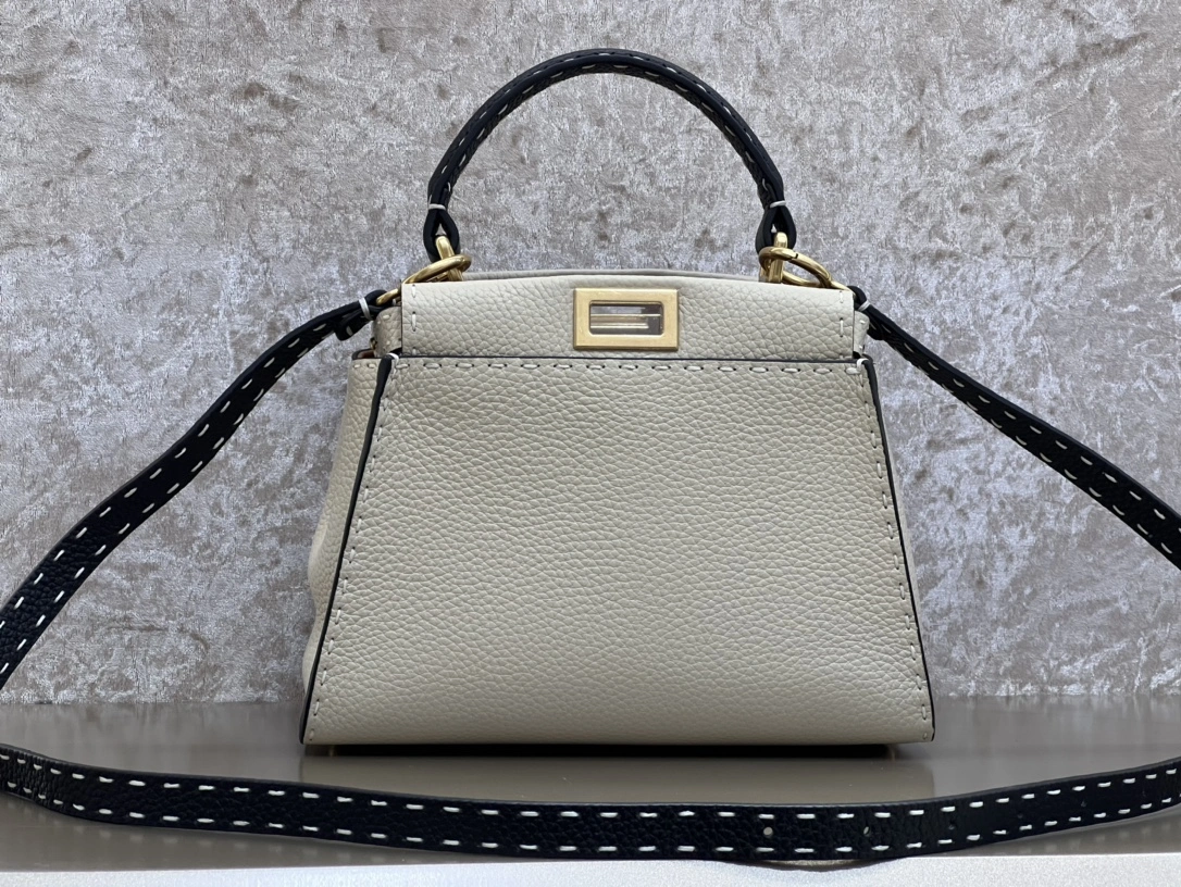 Fendi Top Handle Bags FlexibleFit 76628