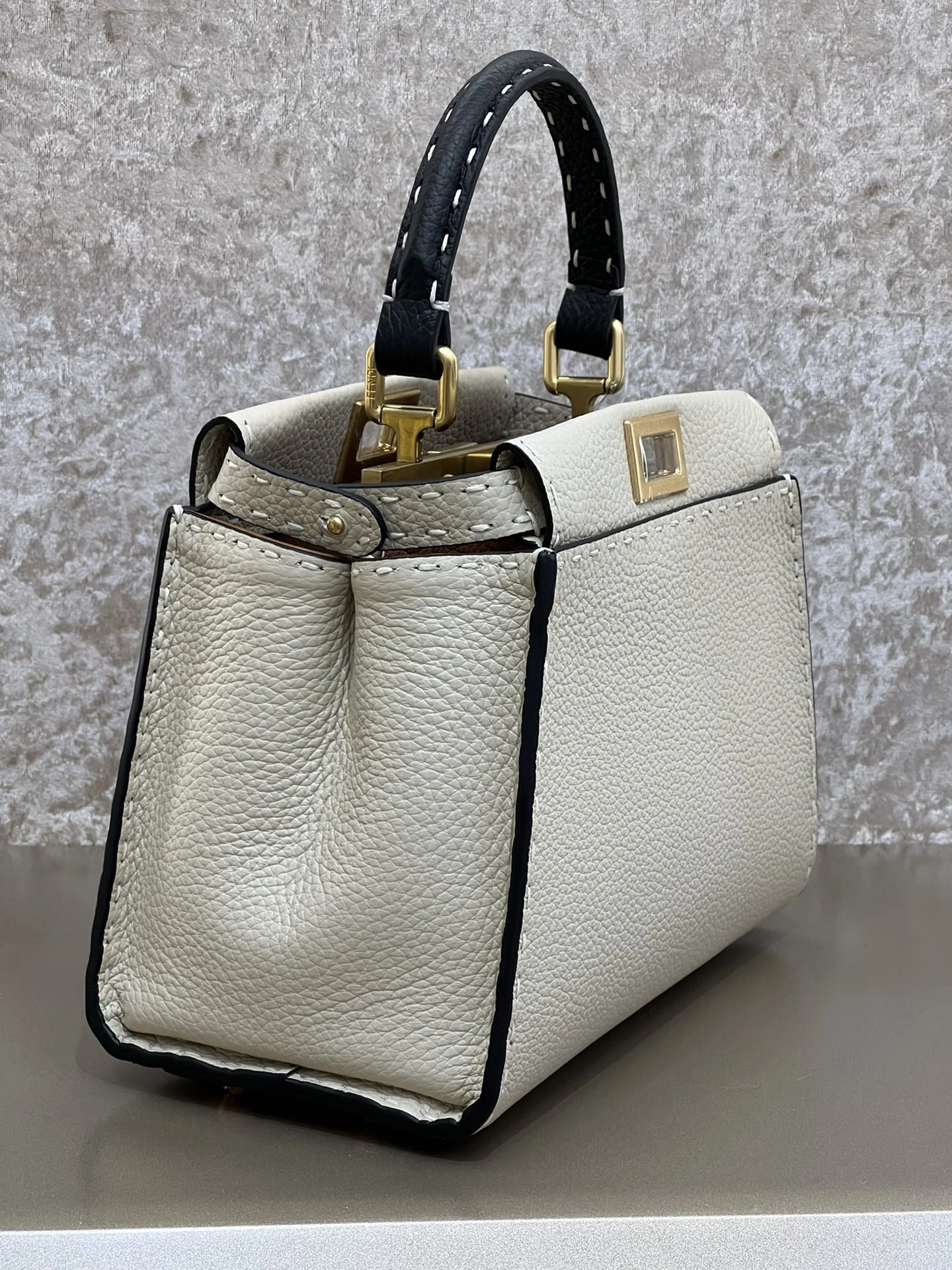 Fendi Top Handle Bags FlexibleFit 76628