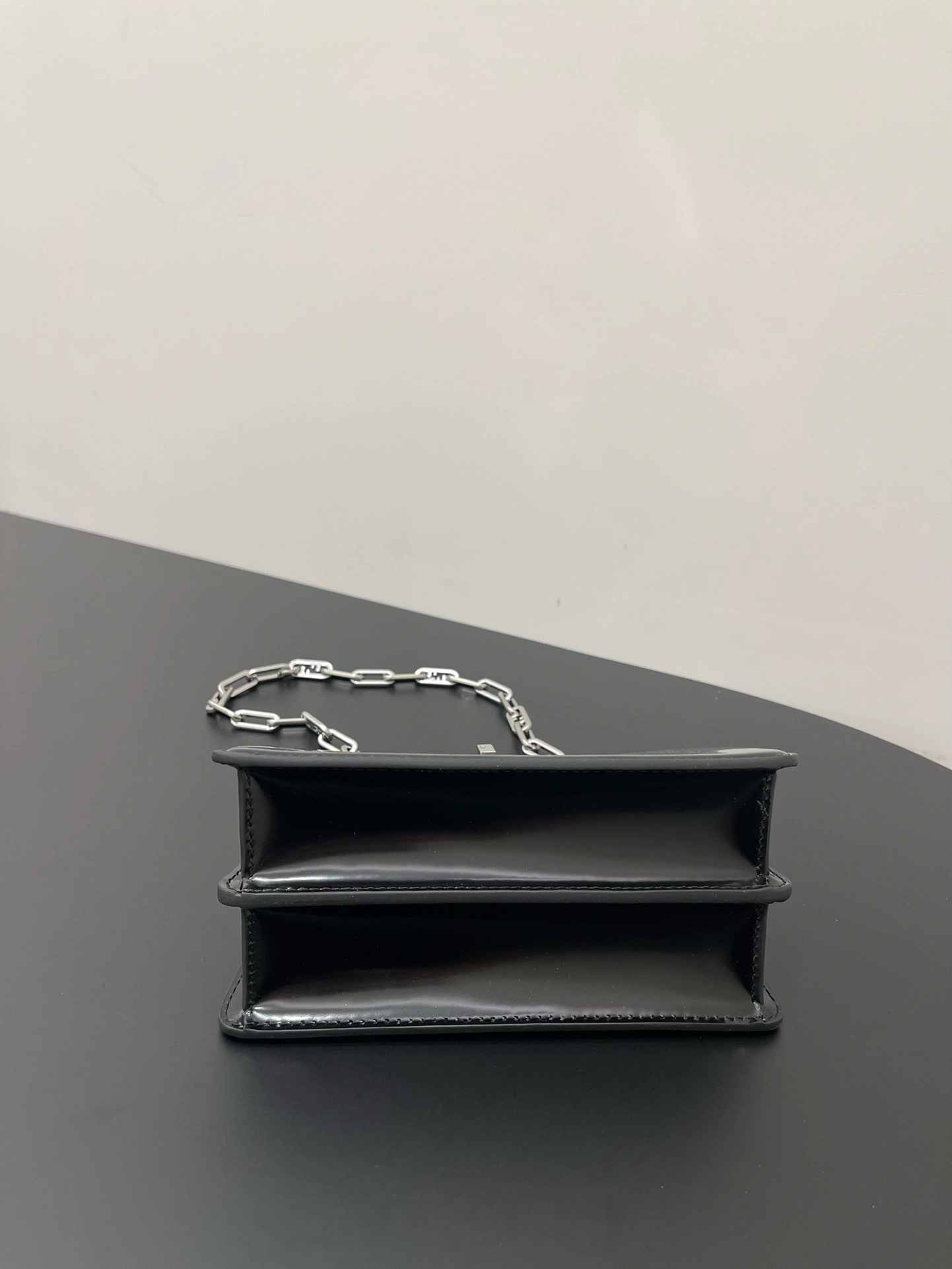 Practical Fendi Top Handle Bags 76627
