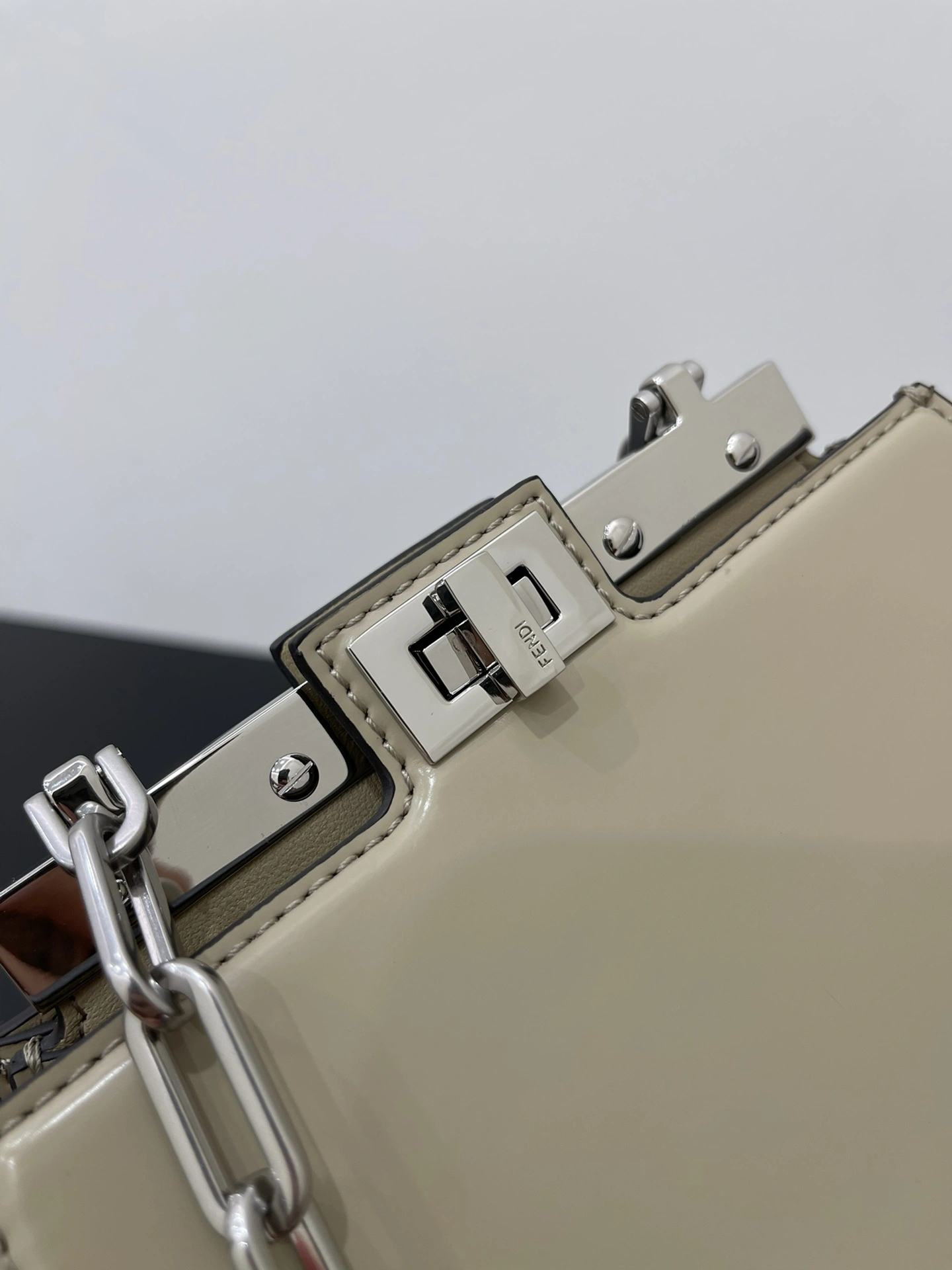 Comfortable Fendi Top Handle Bags 76616