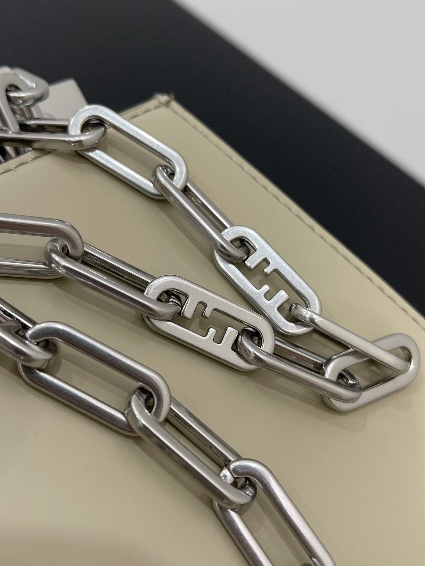 Comfortable Fendi Top Handle Bags 76616