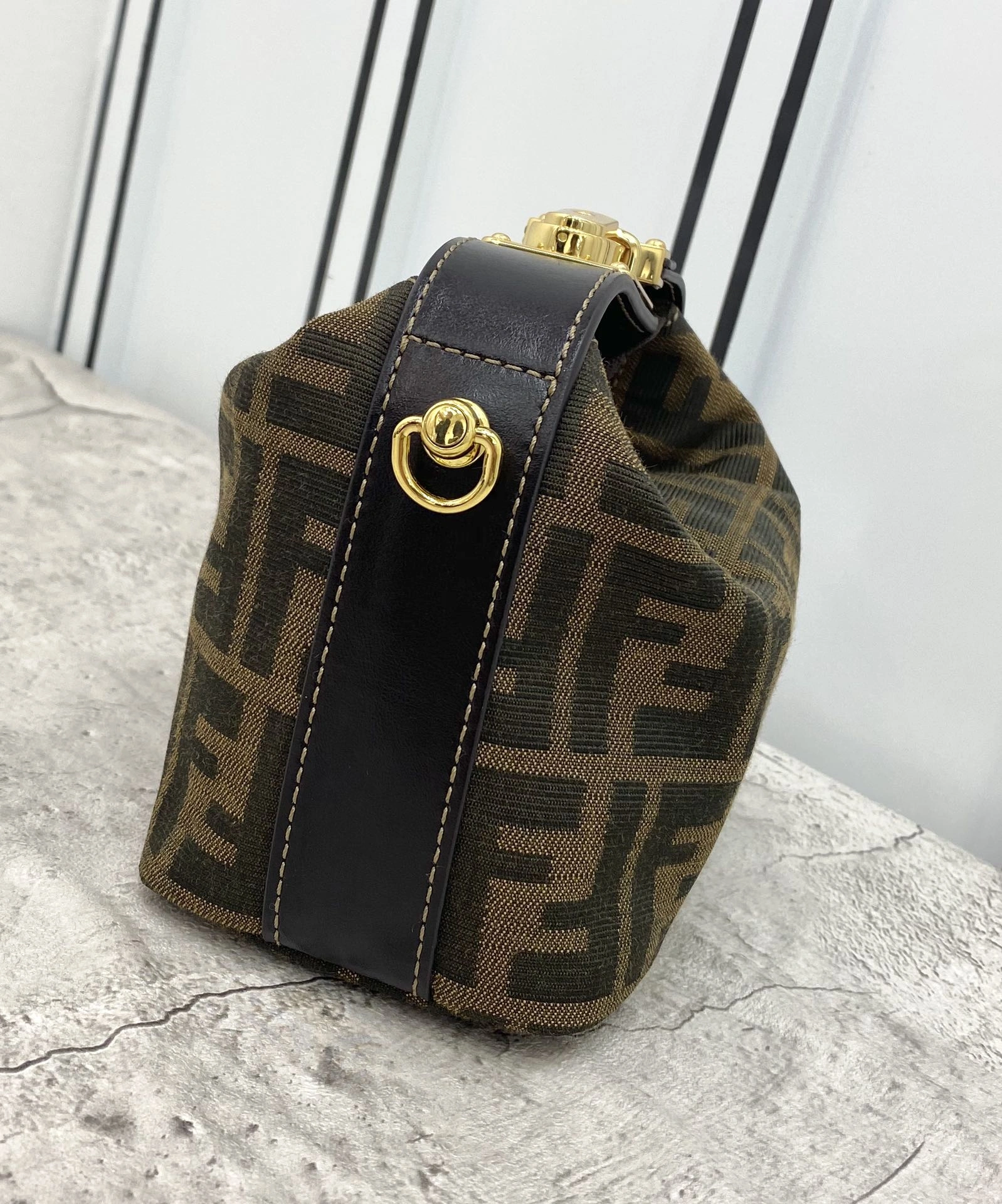 Fendi Top Handle Bags Flexible 76611