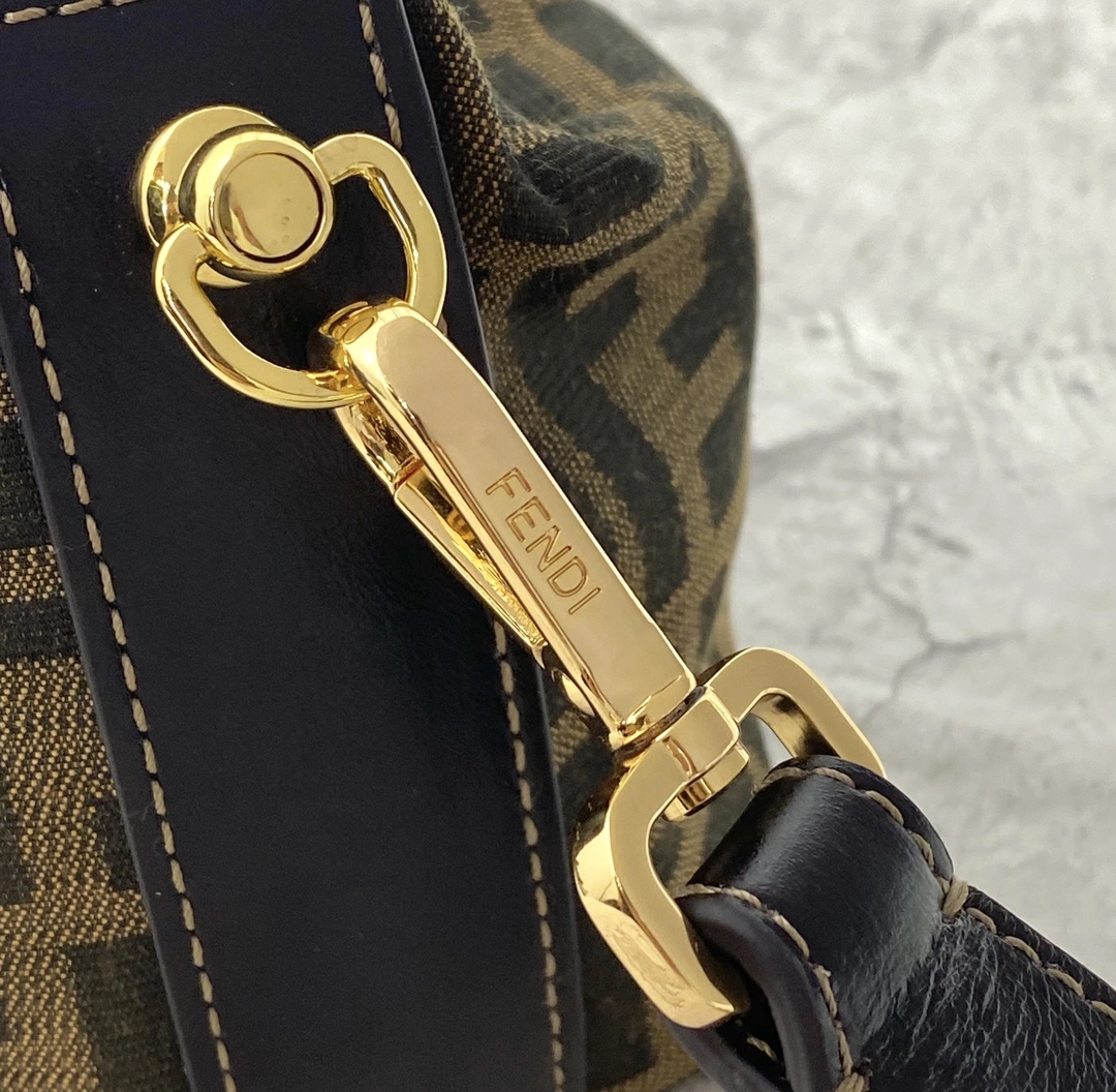 Fendi Top Handle Bags Flexible 76611