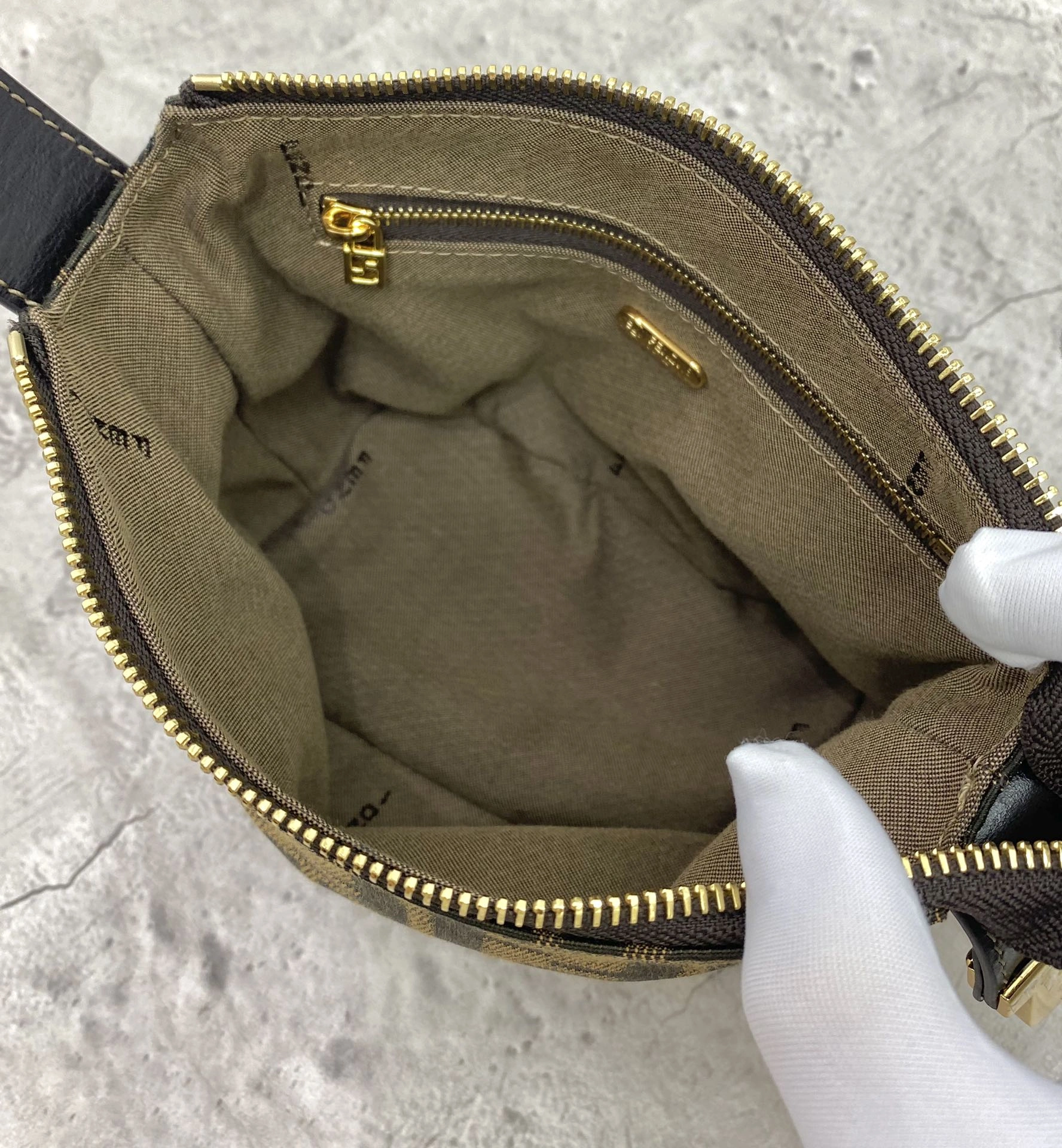 Fendi Top Handle Bags Flexible 76611