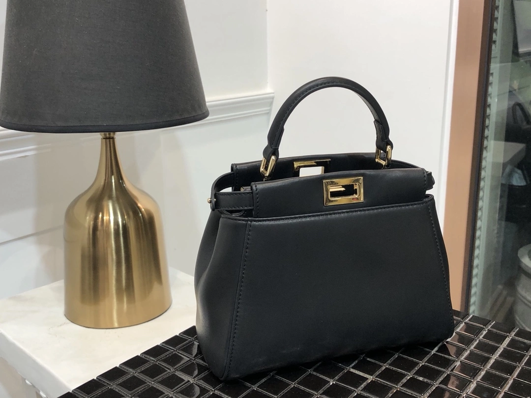 Unique Fendi Top Handle Bags 76629