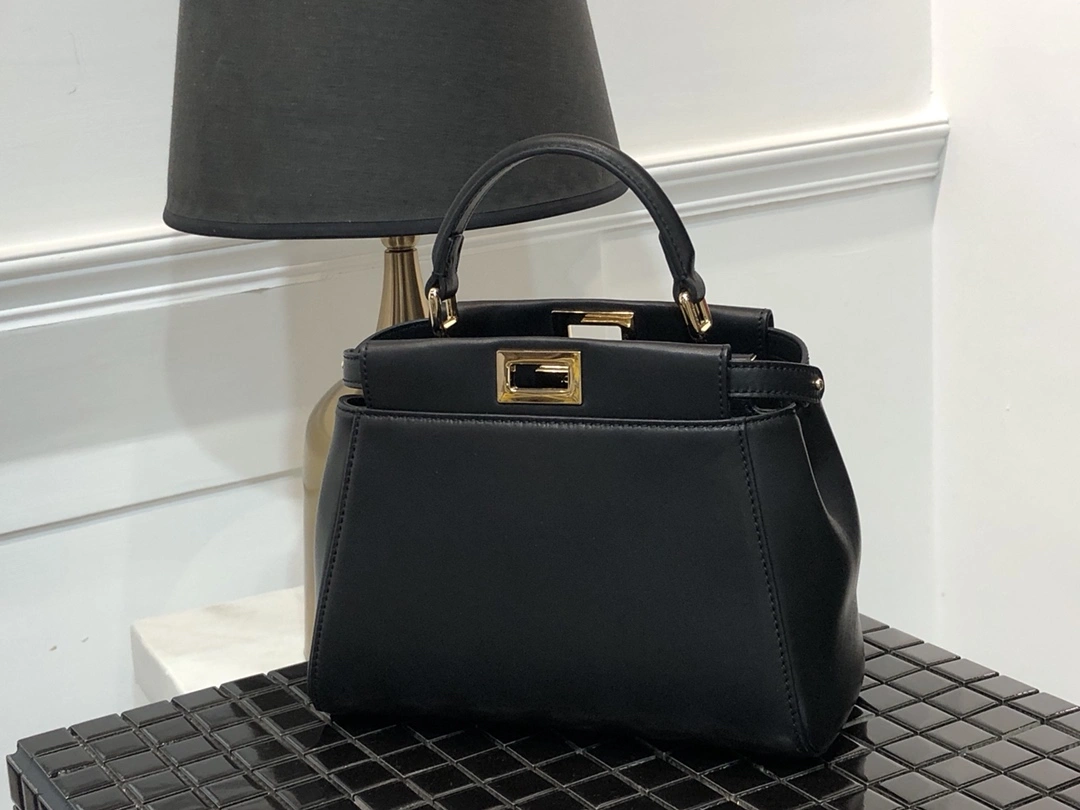 Unique Fendi Top Handle Bags 76629