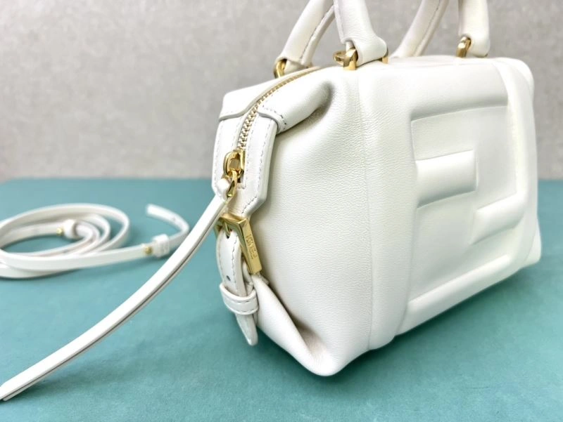 Reliable Fendi Top Handle Bags 72731