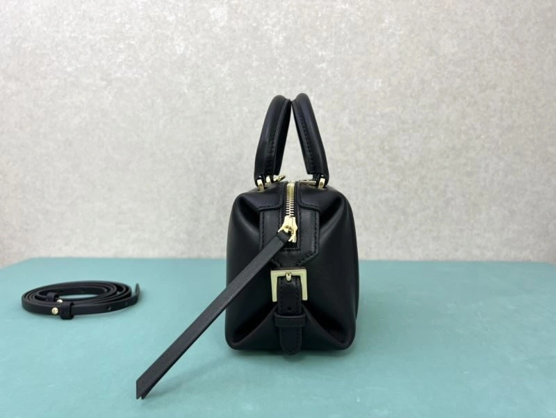 Attractive Fendi Top Handle Bags 72814
