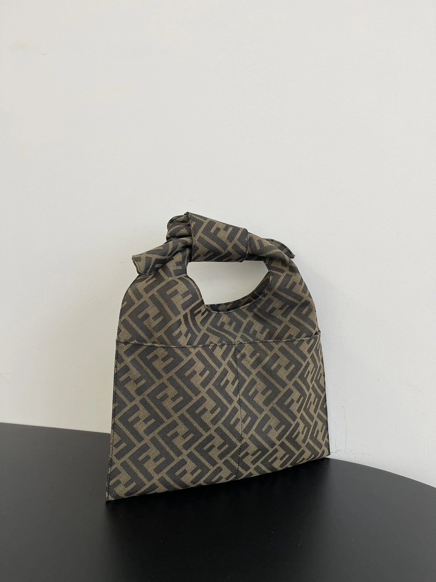 ZeroBulk Fendi Top Handle Bags 69638