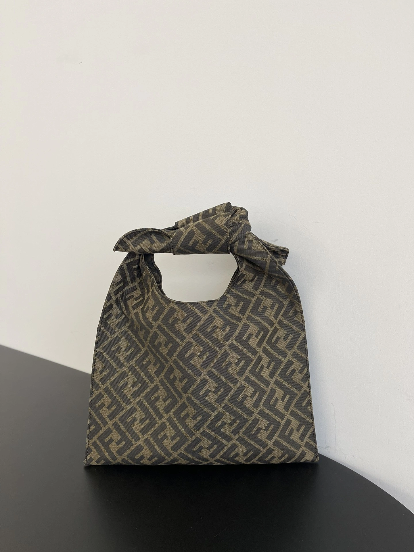 ZeroBulk Fendi Top Handle Bags 69638