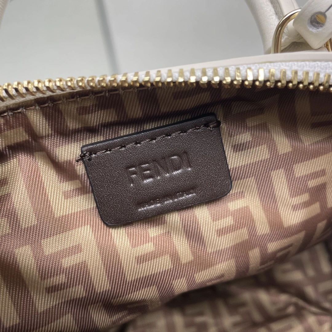 Fendi Top Handle Bags AllSeason 69623