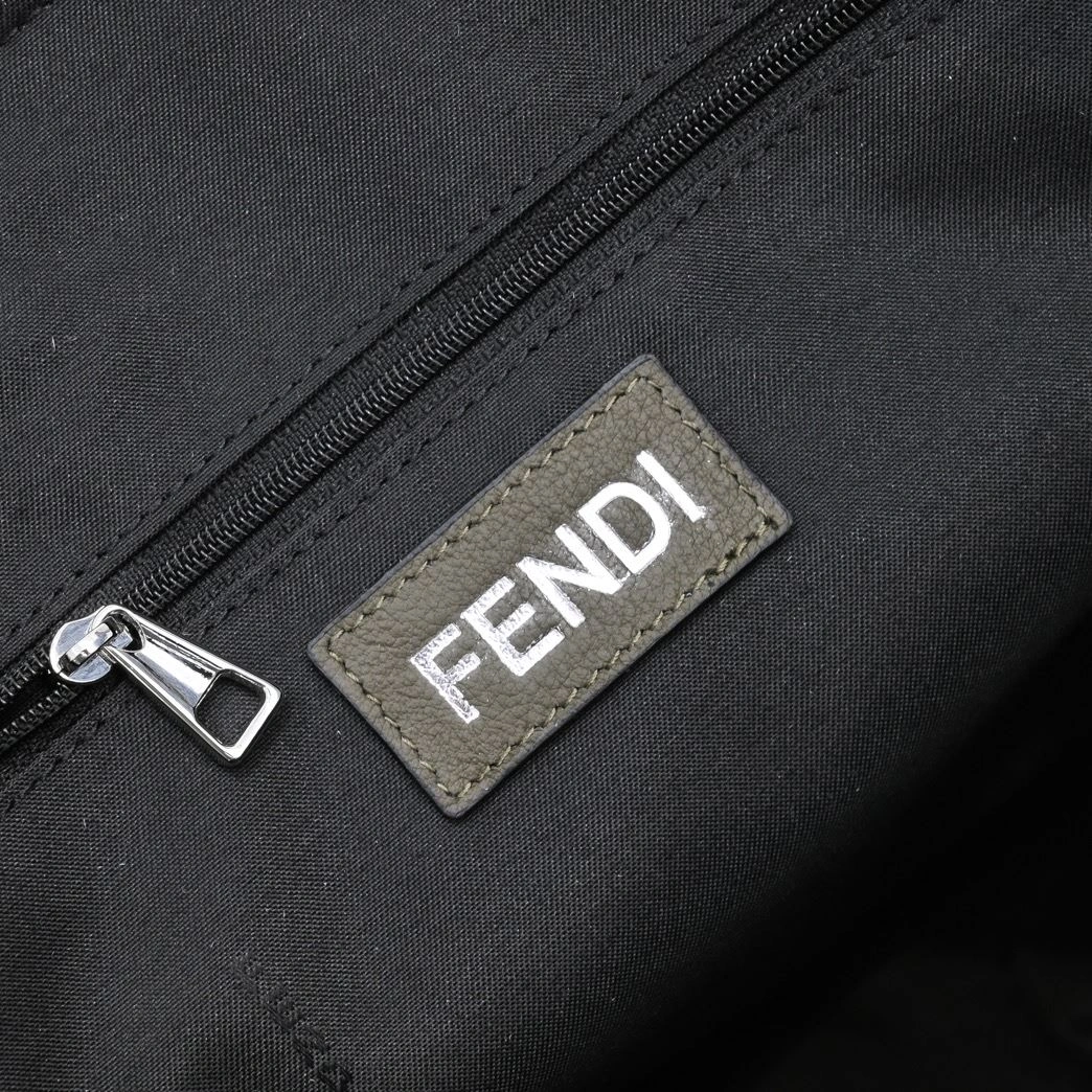 Fendi Travel Bags Chic 90925