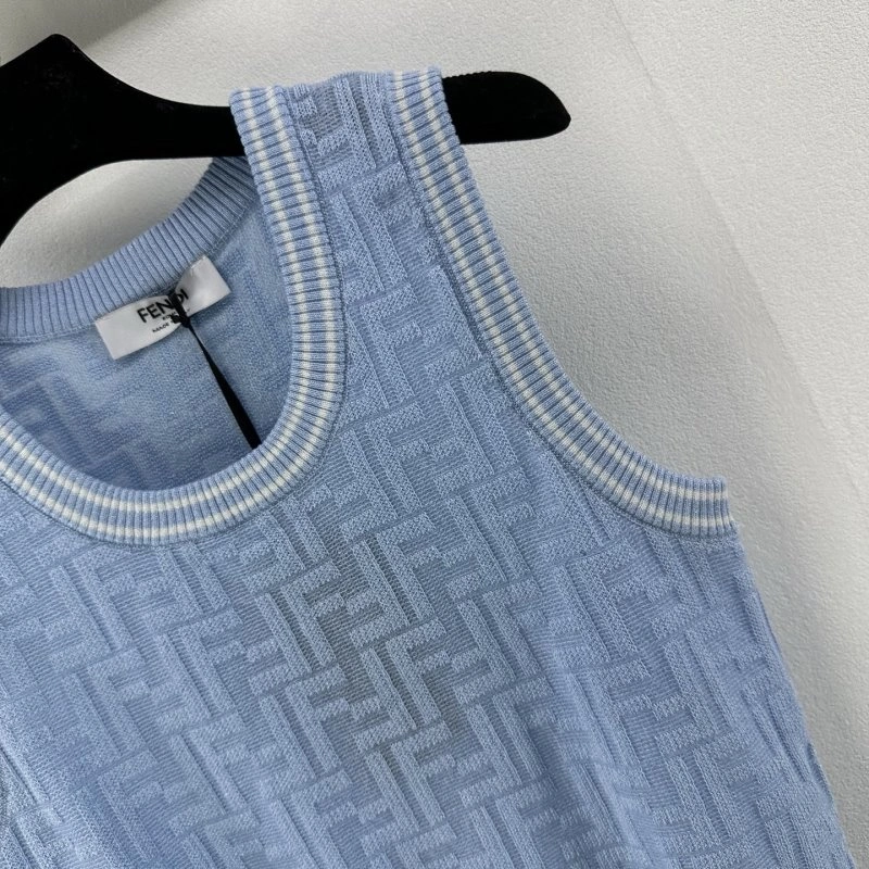 Fendi Vest Cozy 120369