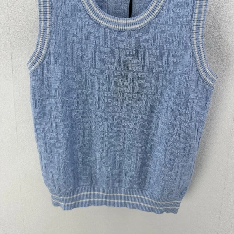 Fendi Vest Cozy 120369