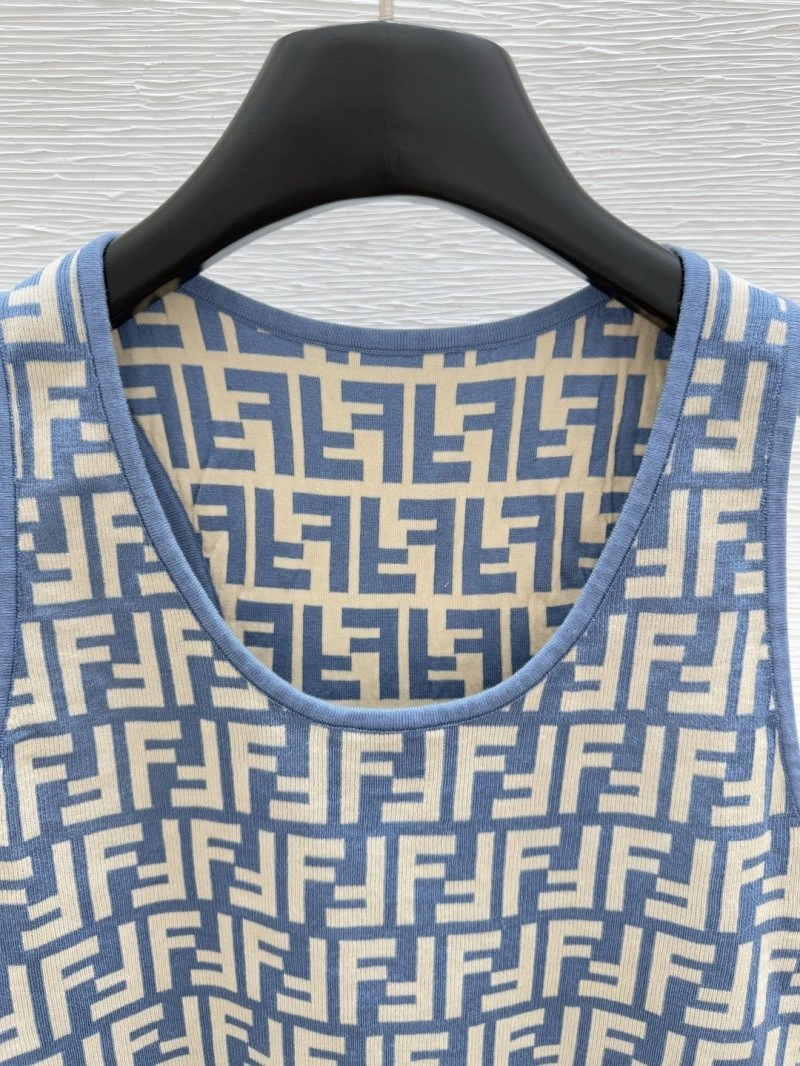Fendi Vest Youthful 120351