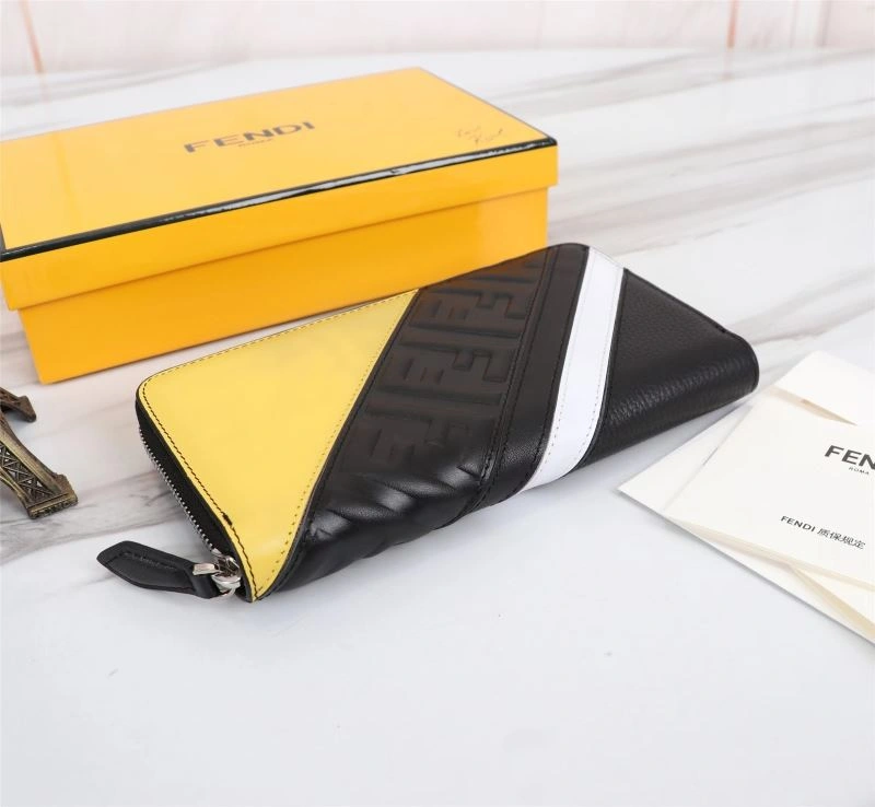 Fendi Wallets Purse Versatile 68538