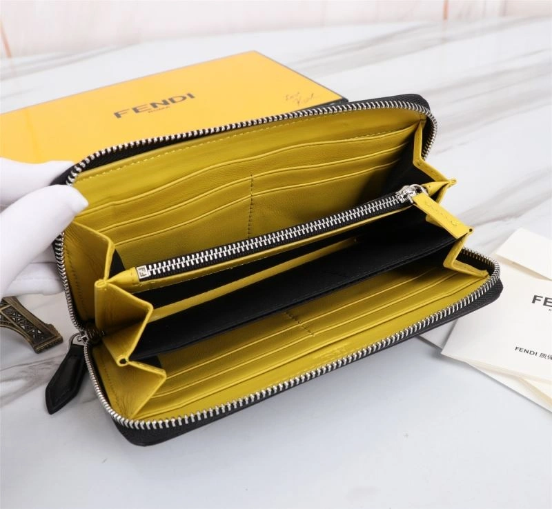 Fendi Wallets Purse Versatile 68538