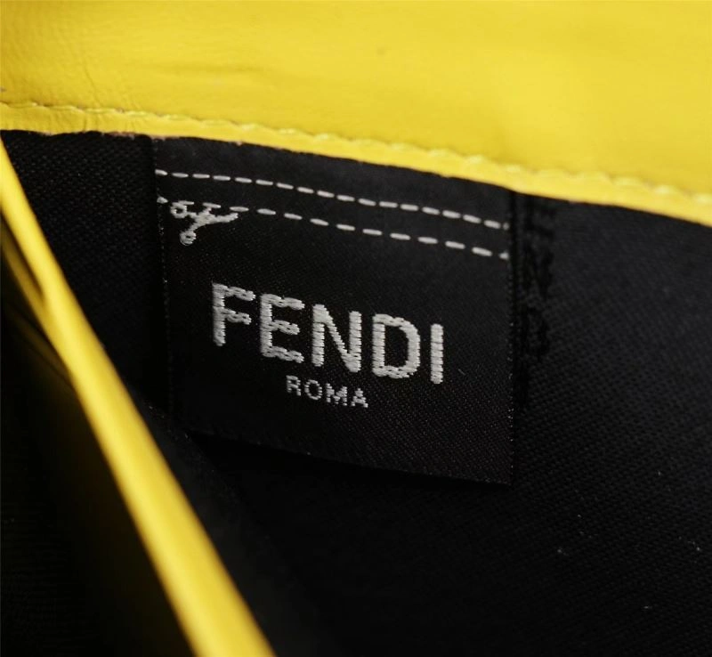 Fendi Wallets Purse Versatile 68538