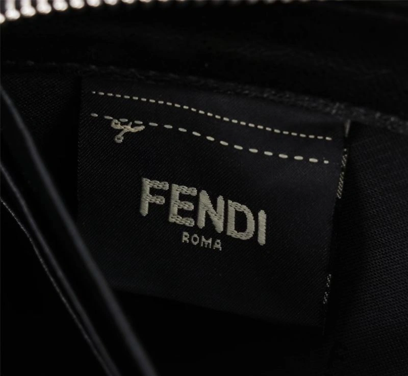 WaterResistant Fendi Wallets Purse 68532