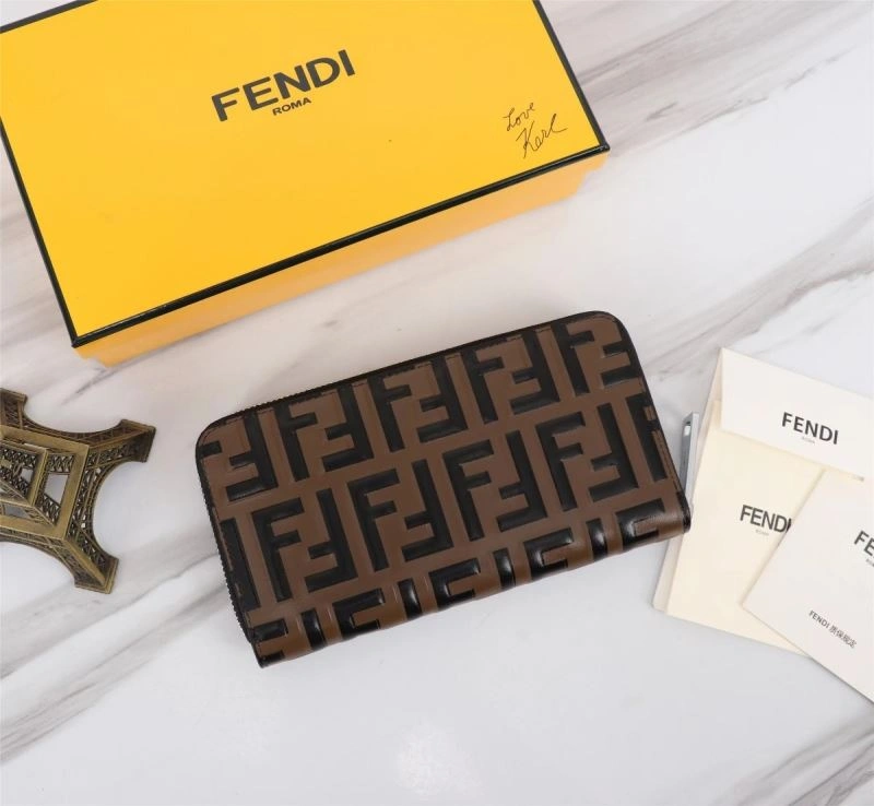 TechFriendly Fendi Wallets Purse 68540