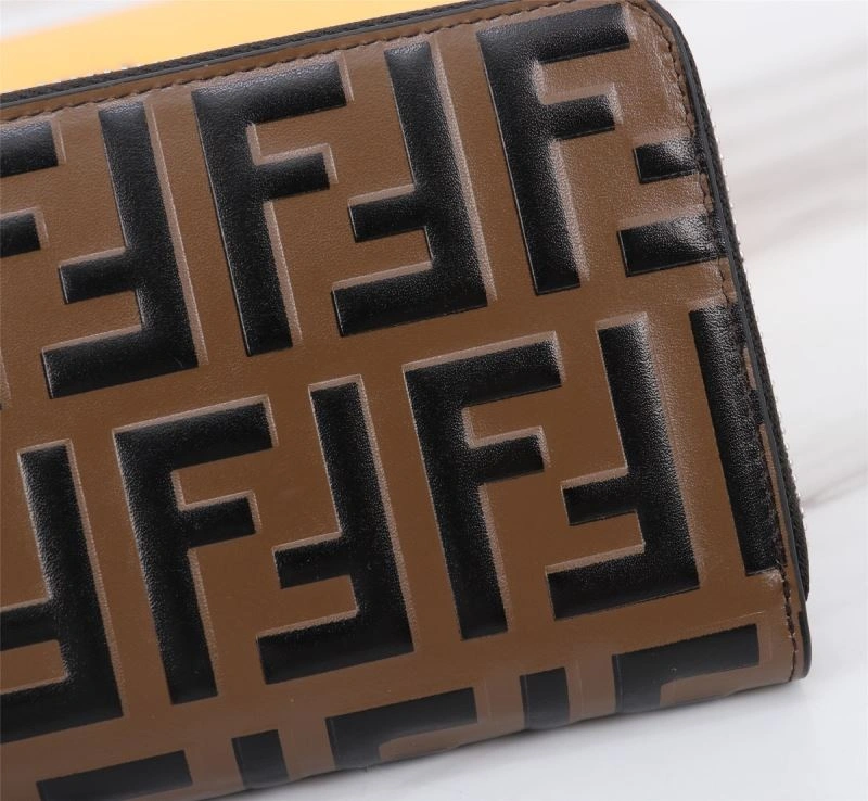 TechFriendly Fendi Wallets Purse 68540