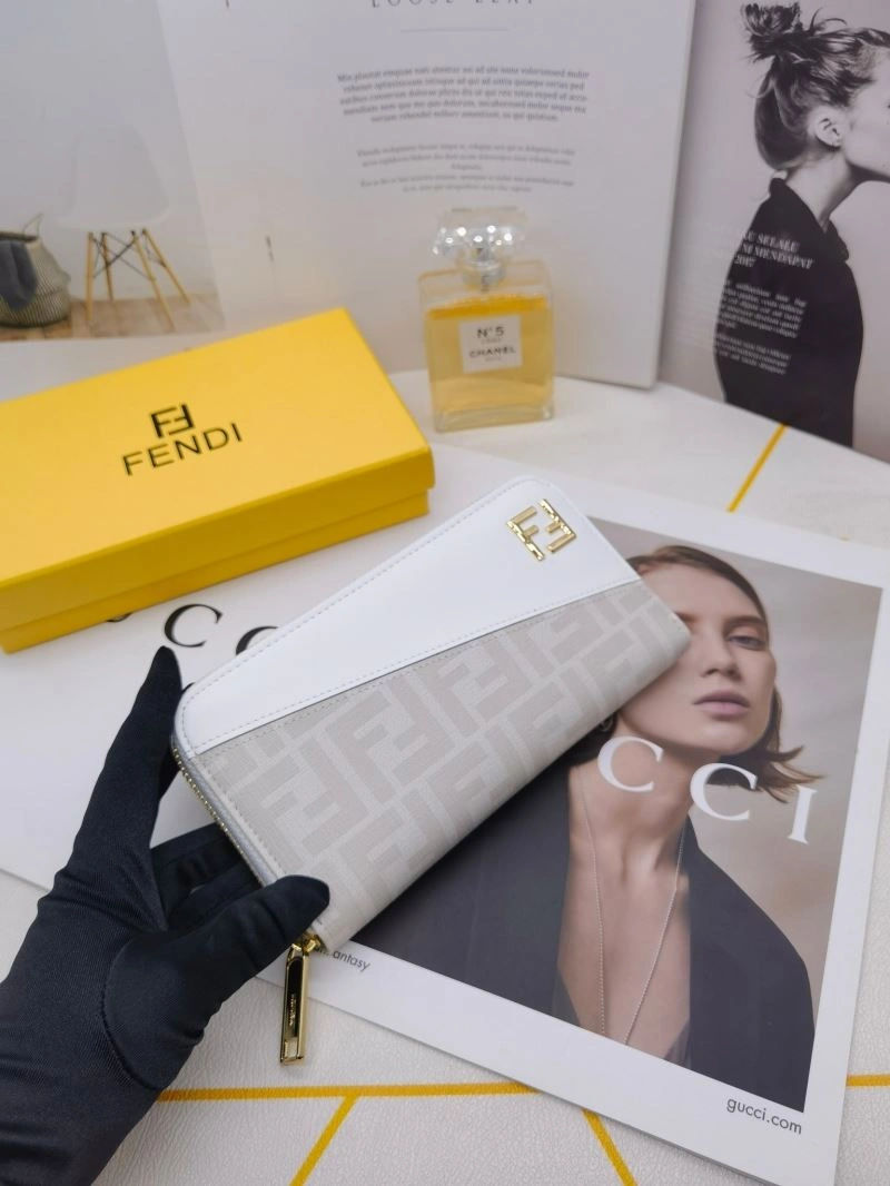 Fendi Wallets Purse Sophisticated 86115