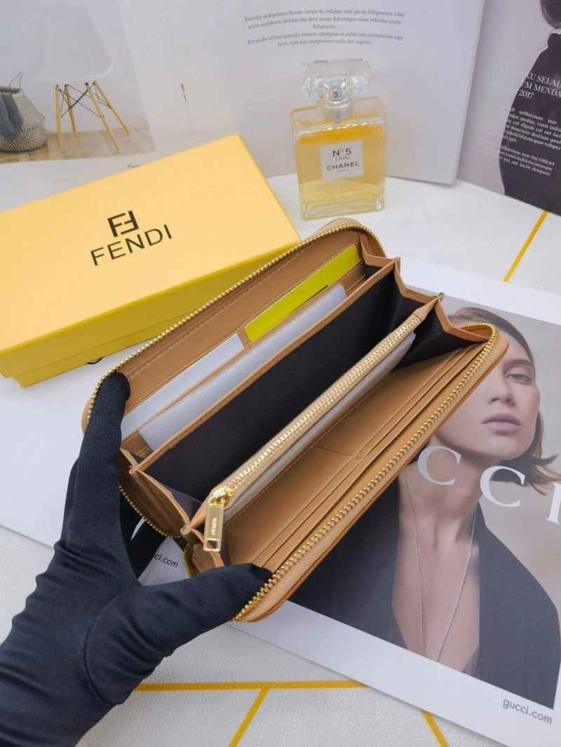 Fendi Wallets Purse Resilient 86114