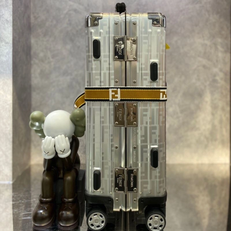 MultiPurpose Fendi x Rimowa Suitcase 69440