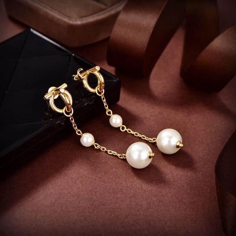 Ferragamo Earrings Contemporary 212611