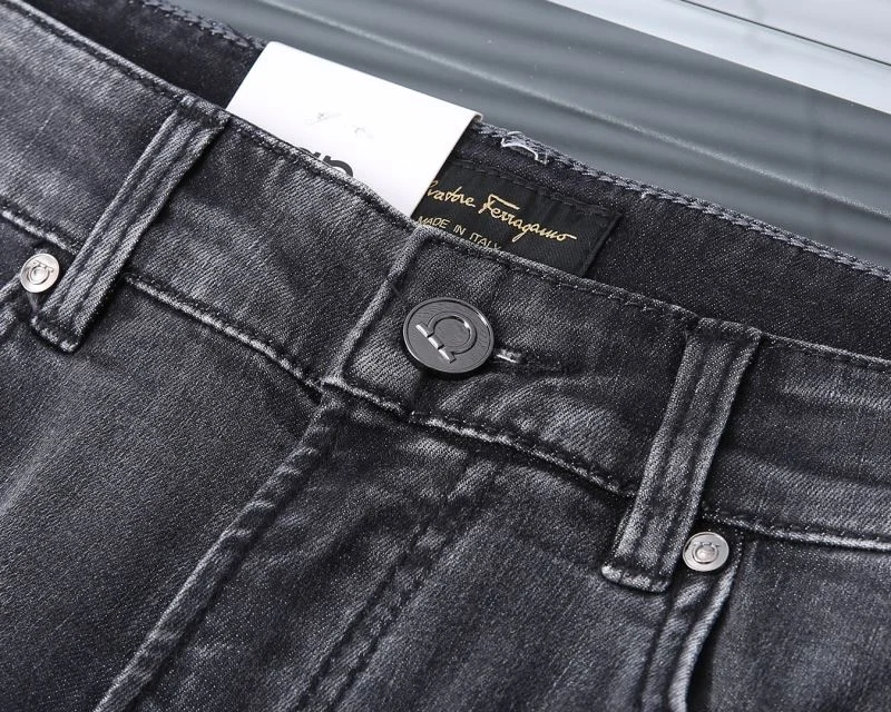 Flexible Ferragamo Jeans 162867