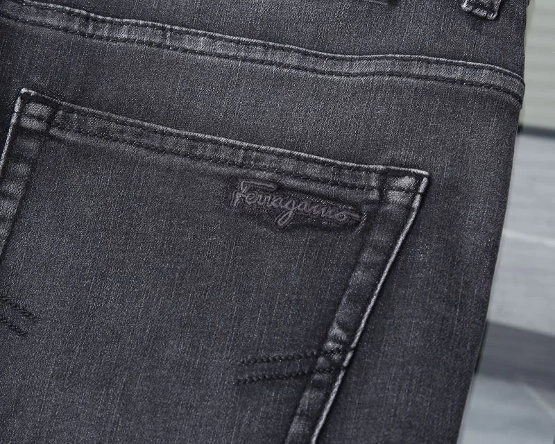 Flexible Ferragamo Jeans 162867