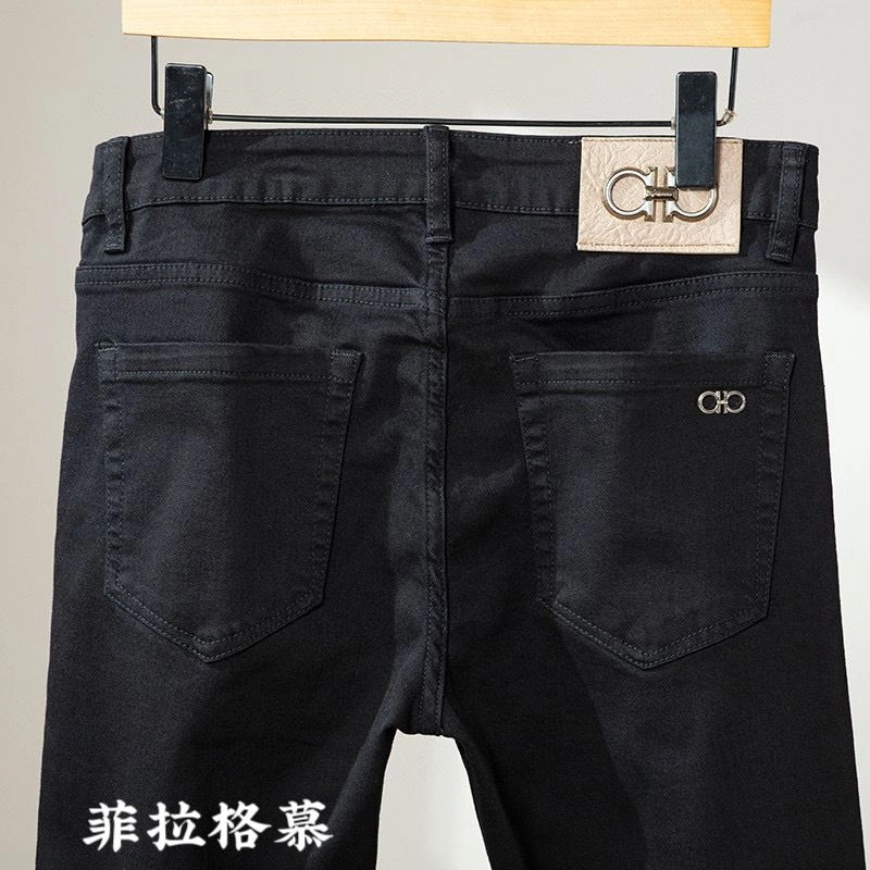 Trendsetting Ferragamo Jeans 160636