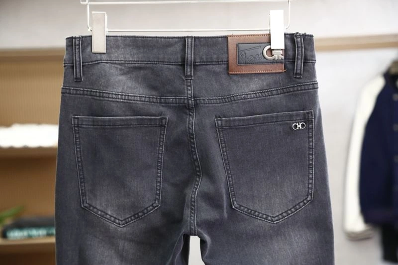 WeatherProof Ferragamo Jeans 159504