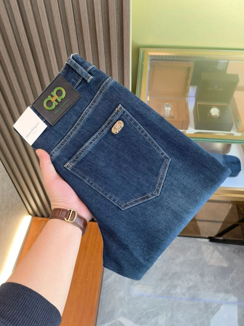 Ferragamo Jeans Snug 158530