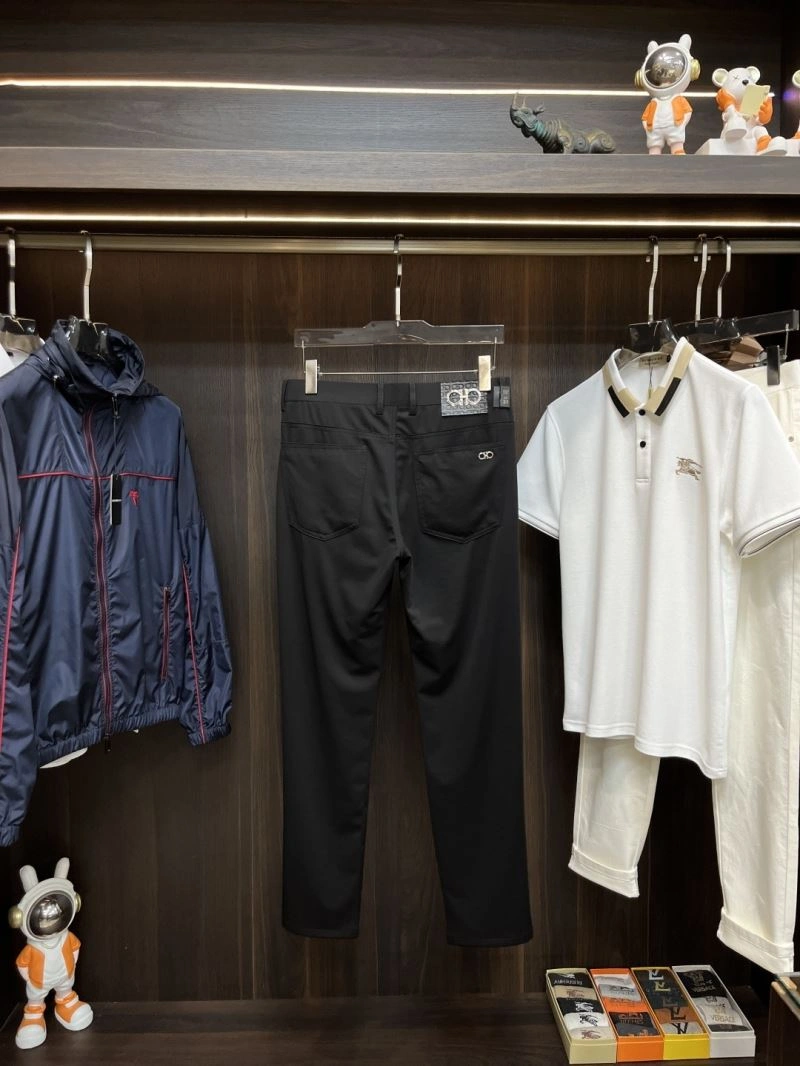 Ferragamo Long Pants Fashionable 160634