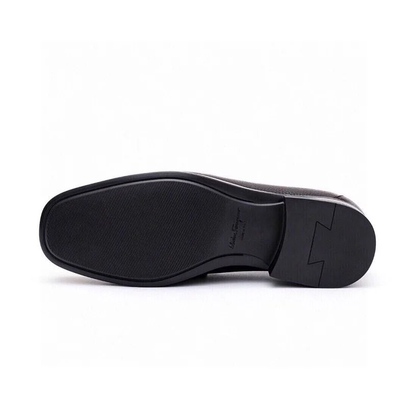 Elegant Ferragamo Shoes 4812