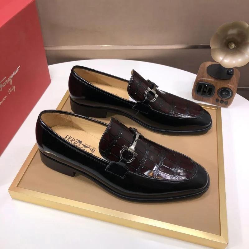 UrbanChic Ferragamo Shoes 4811