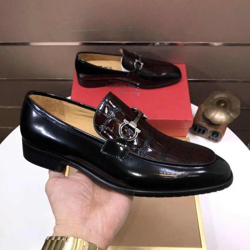 UrbanChic Ferragamo Shoes 4811