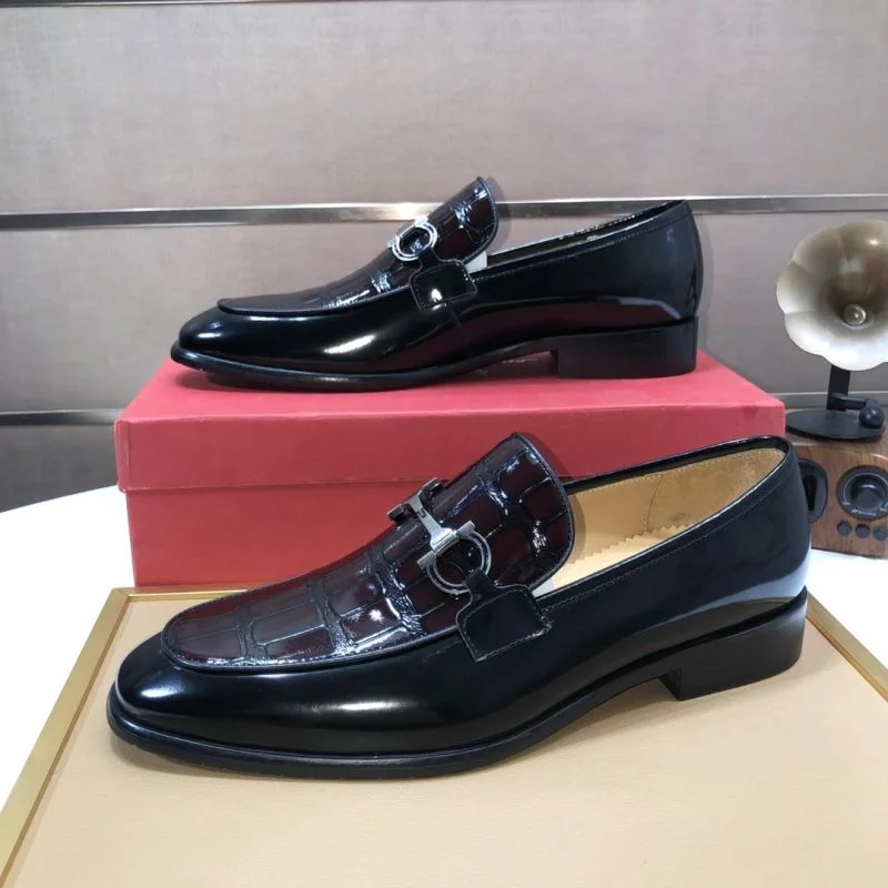 UrbanChic Ferragamo Shoes 4811
